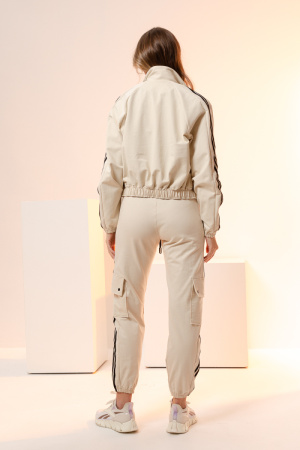 1e957879-8884-4294-92f8-e1fa55e3518a